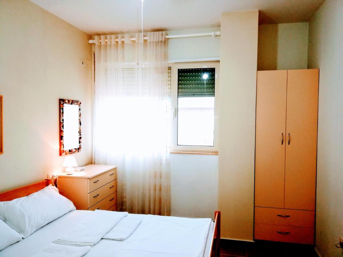 Turtle Apartment Durres Bagian luar foto
