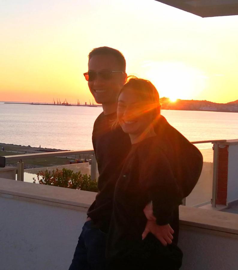 Turtle Apartment Durres Bagian luar foto